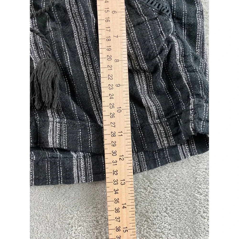 Briggs Womens Striped Pull On Shorts Black White Smocked Tassel Pockets Small